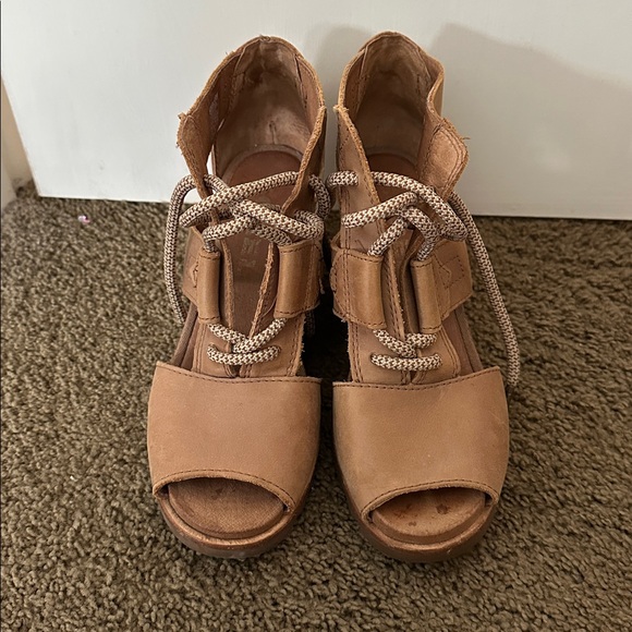Sorel Women's Brown Lace-Up Wedges - Picture 2 of 3